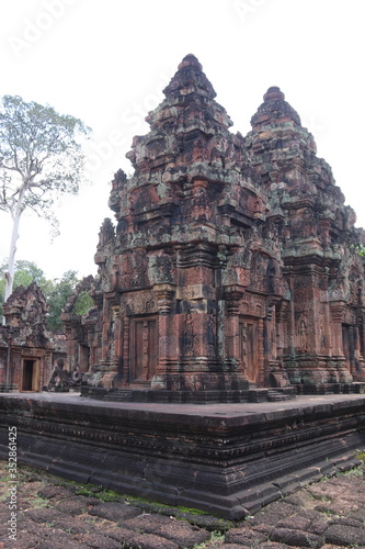 Temple Banteay Srei    Angkor  Cambodge