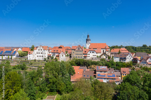 Aerial drone view, city view of Gochsheim © Jürgen Wackenhut