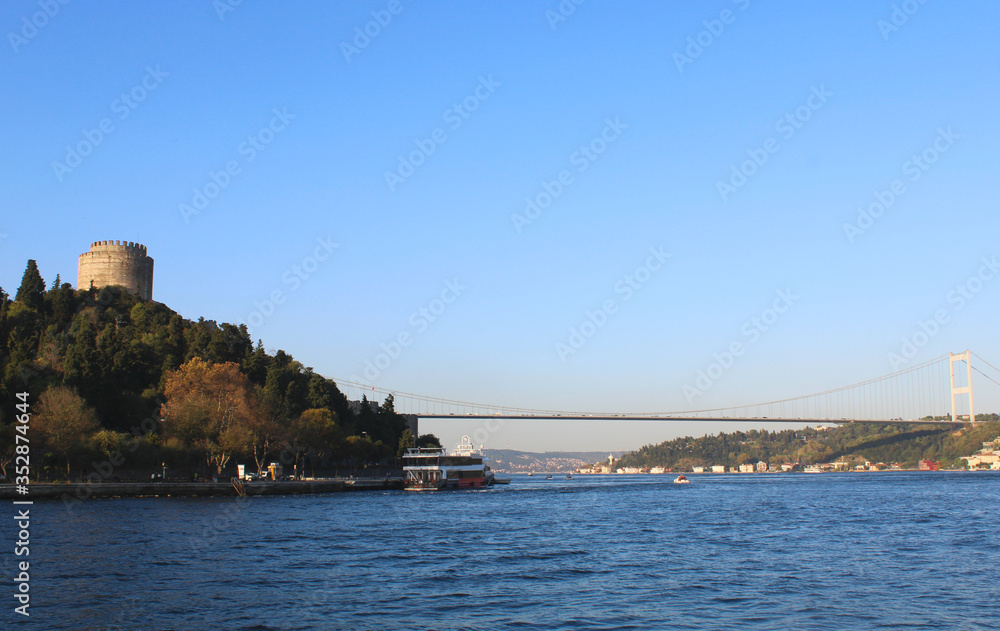 Fototapeta premium Istanbul Rumeli fortress and Bosporus sea