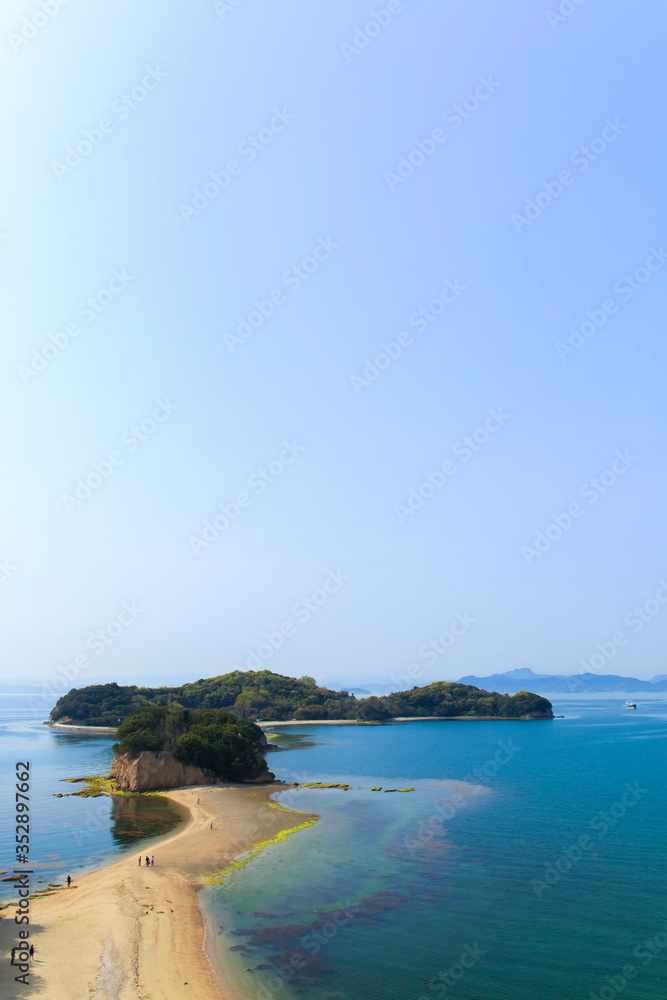 Fototapeta premium 小豆島のエンジェルロード