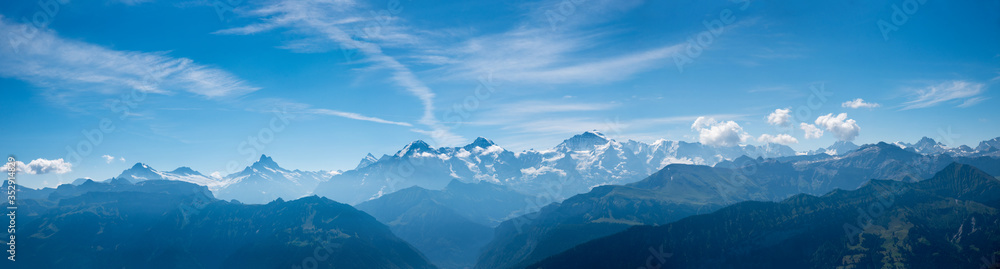 Naklejka grandioses Alpenpanorama Berner Oberland, Aussicht vom Niederhorn auf die Gletscherwelt