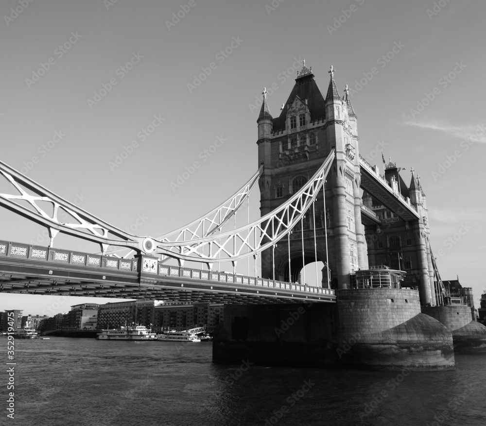 tower bridge london