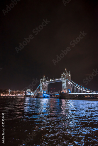 London tower Bridge at Night