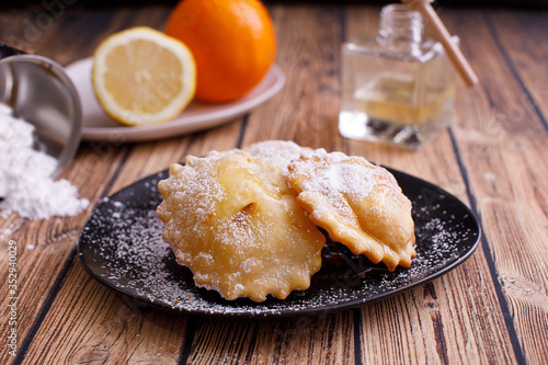 Seadas zucchero a velo