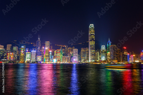 Hong Kong at night © Kokhanchikov