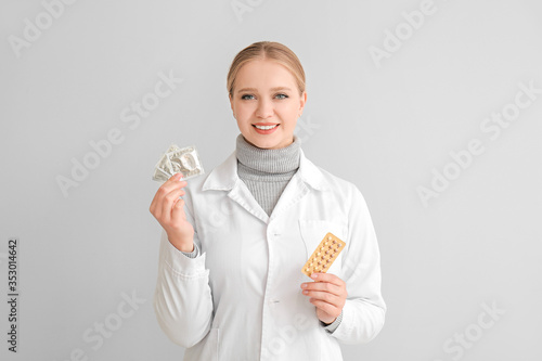 Female gynecologist with di...
