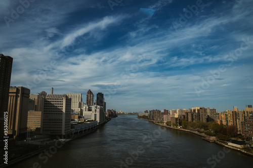 View from  the Roosevelt Island tramway 2