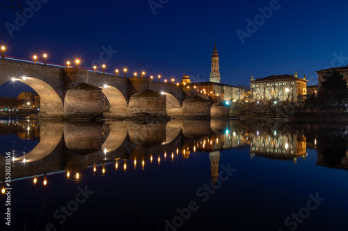 Pilar basilica in Zaragoza with the Ebro river
