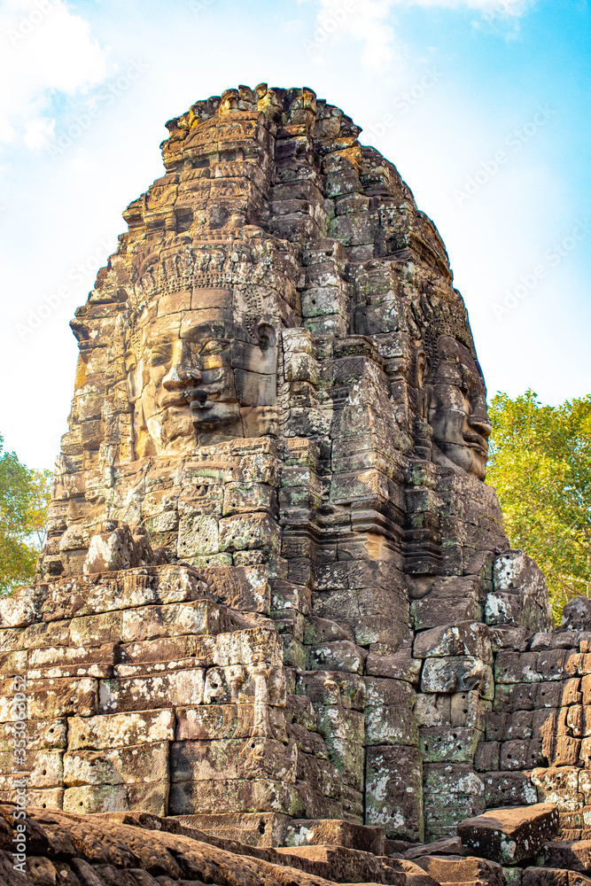 Fototapeta premium A beautiful view of Bayon temple at Siem Reap, Cambodia.