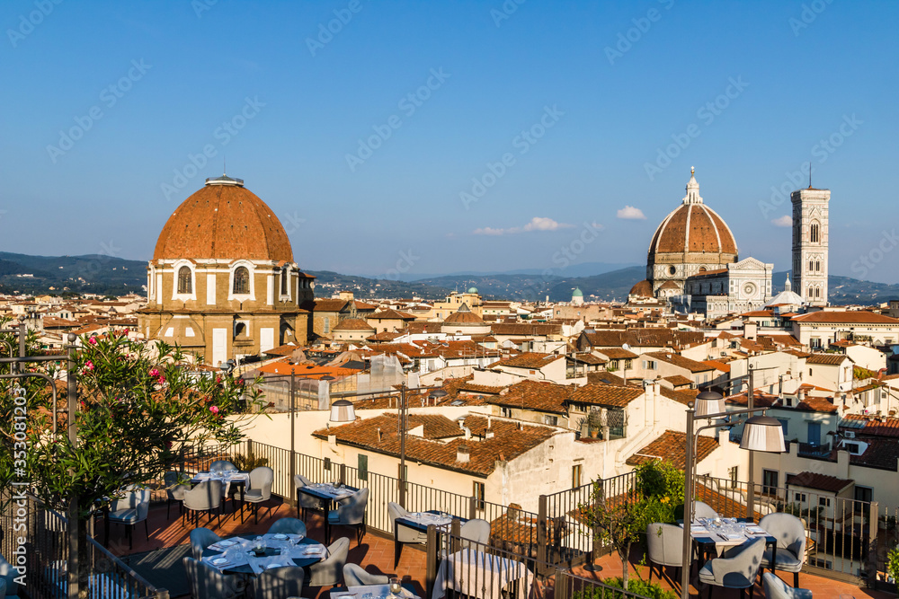 Vue sur les toits de la ville de Florence en Italie.