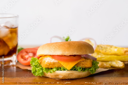 fish buger with french fried