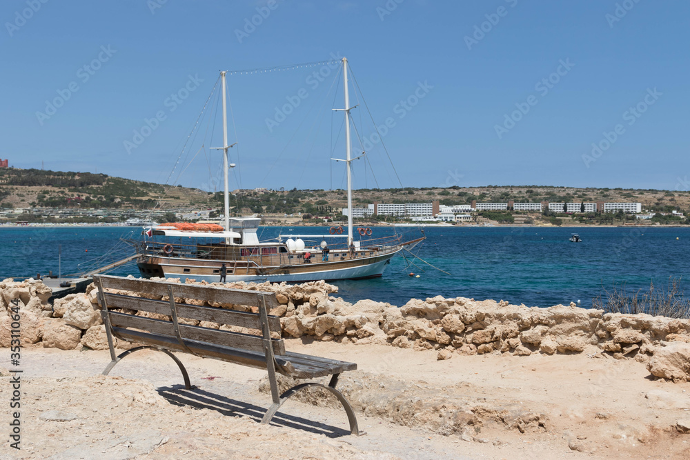 Obraz premium Boat at the coast