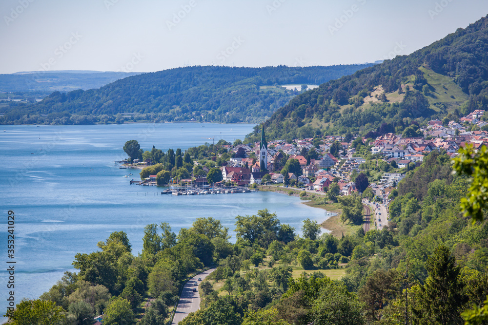 Fototapeta premium View on Sipplingen from Fidelishöhe in Hödingen Germany 