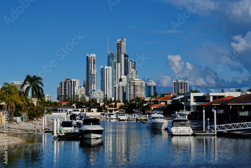 Gold Coast, AU skyline © fasilpictures