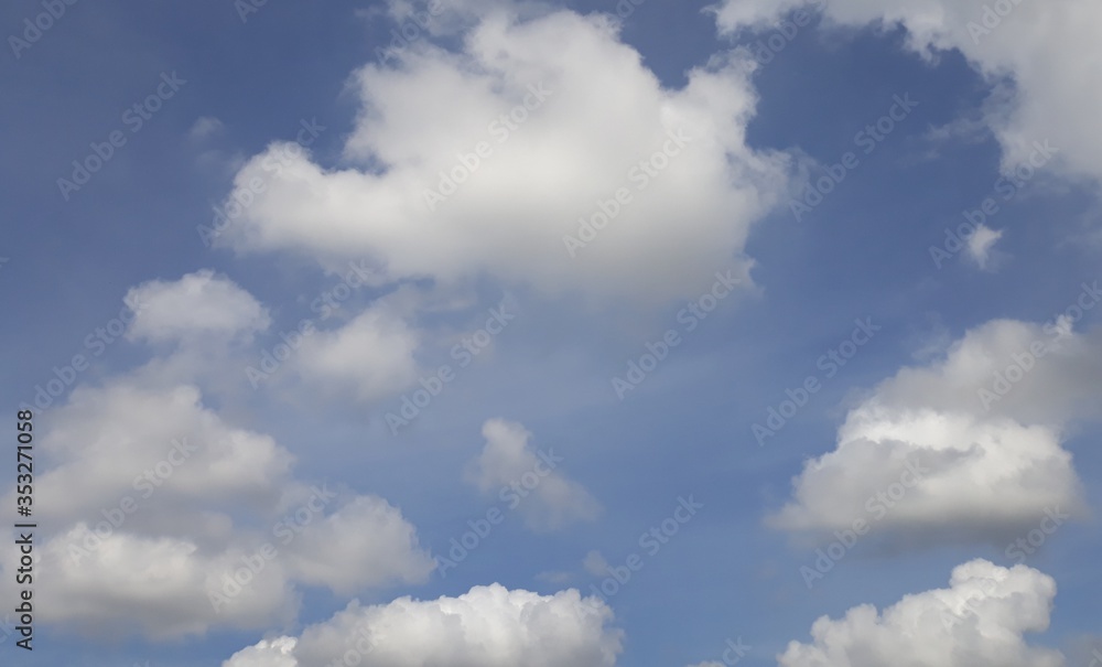 Obraz premium blue sky with clouds