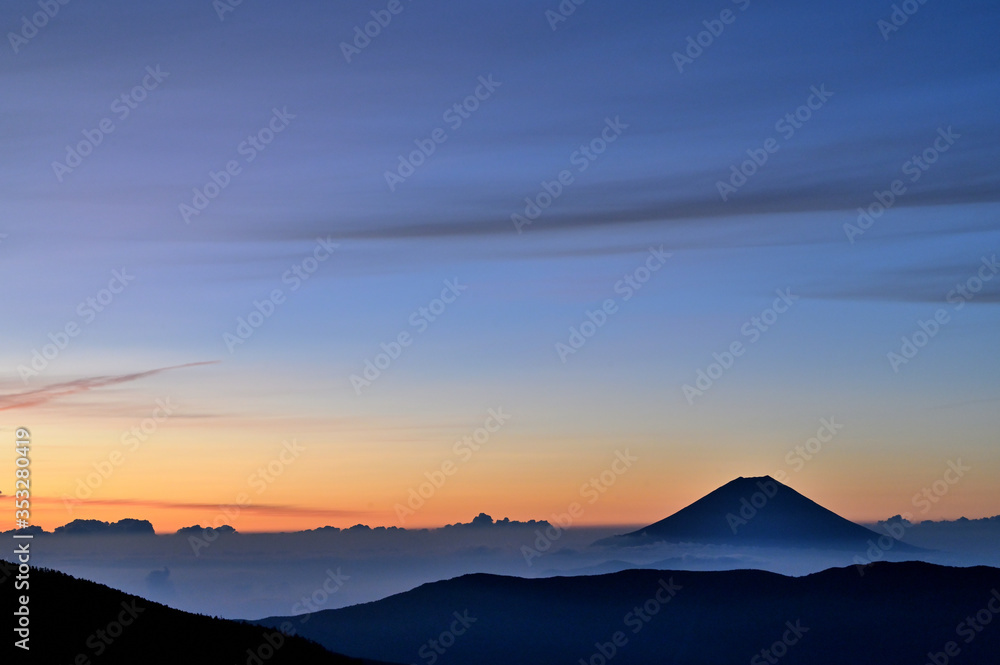 南アルプス荒川岳(3141m)からの富士の日の出 南アルプス荒川岳(3141m)からの富士の日の出