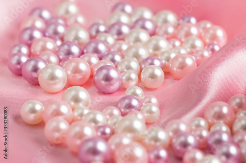 Shoot beautiful pearls up close