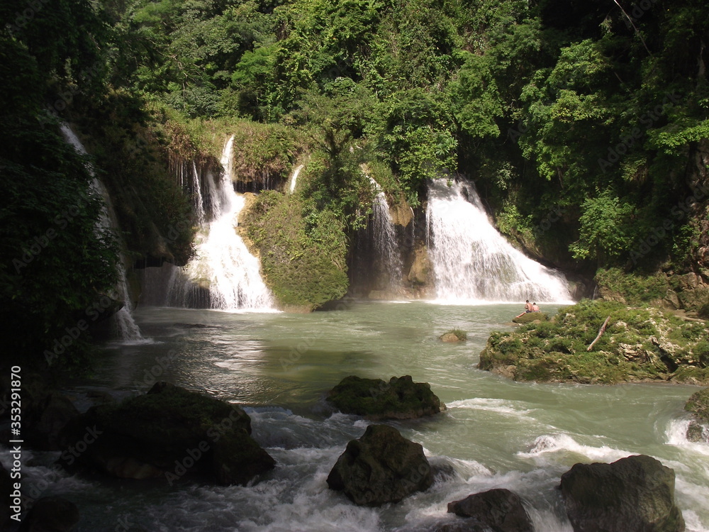 Obraz premium Cahabon river 