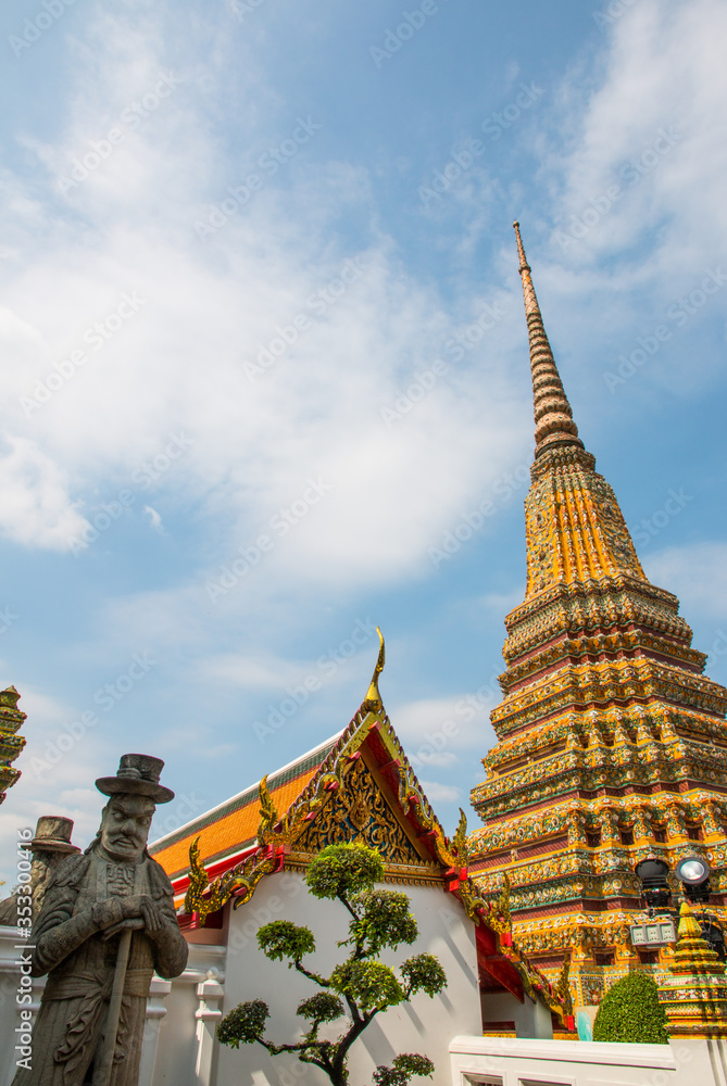 Wat Pho (Wat Phra Chetuphon Vimolmangklararm Rajwaramahaviharn), Pranakorn District, Bangkok, Thailand.