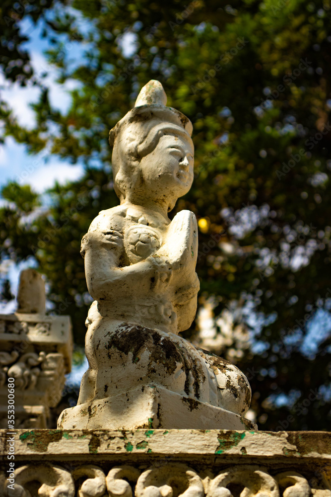 Obraz premium A beautiful view of buddhist temple at Phnom Penh, Cambodia.