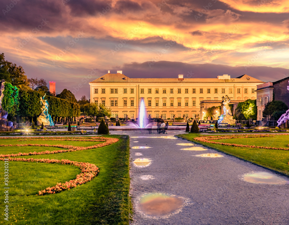 Obraz premium Amazing evening view of Mirabell Palace, Salzburg, Austria, Europe. Superb spring scene of Mirabell Garden. Traveling concept background..