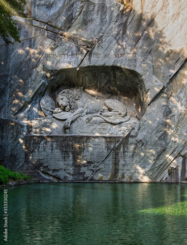 Löwendenkmal photo