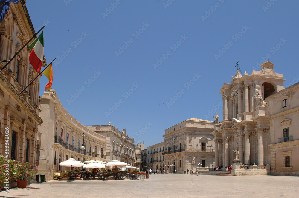 Fototapeta premium Italy Sicily Syracuse , 07/03/2007: Duomo square on the island of Ortigia in Syracuse