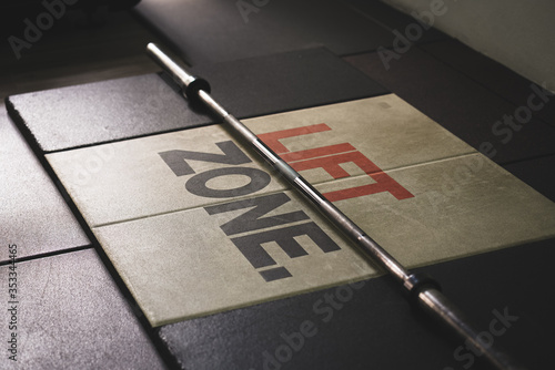 Platform for deadlift with good quality Properly placed for quality workouts and able to exercise effectively.       