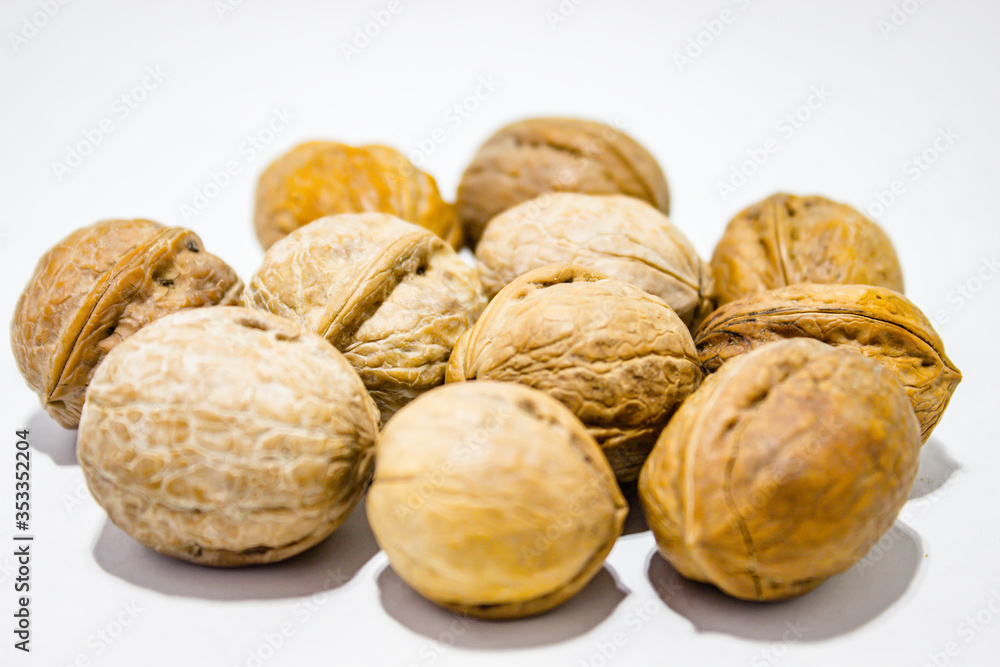 A picture of dry walnuts A picture of dry walnuts