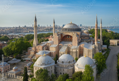Fotografiet Hagia Sophia Cathedral/Mosque/Museum in Istanbul Turkey