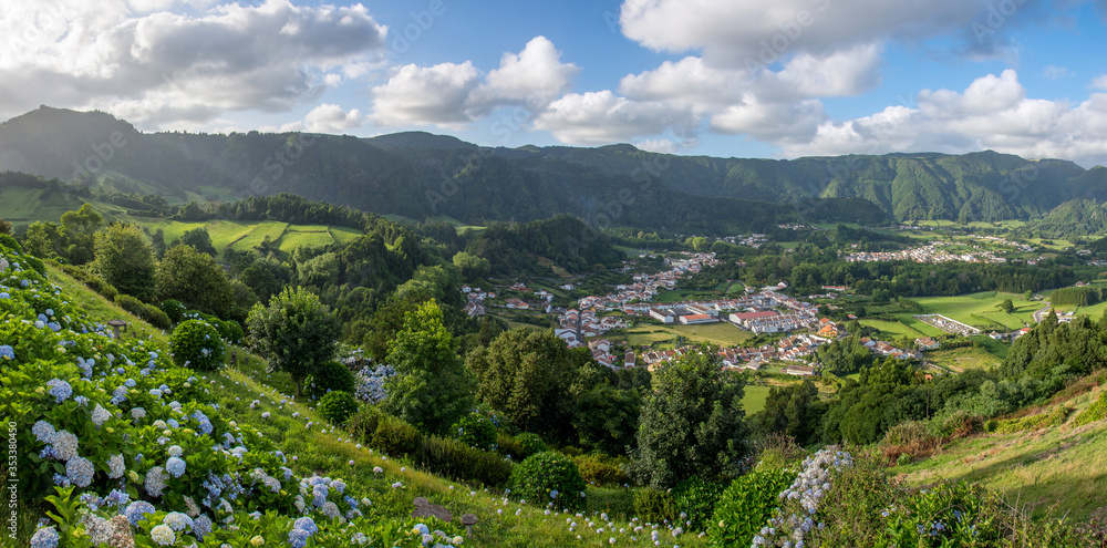 Obraz premium Walk on the Azores archipelago. Discovery of the island of Sao Miguel, Azores. Portugal. Furnas