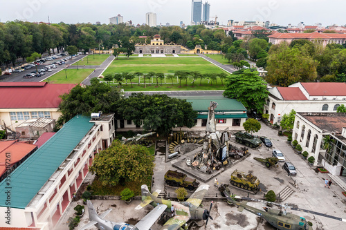 Fotografía The People's Army Museum and Imperial Citadel as seen from the Hanoi Flagtower