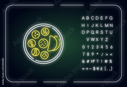Indian thali neon light icon. Asian cuisine. Chapati bread with sauces. Flatbreads on plate. Outer glowing effect. Sign with alphabet, numbers and symbols. Vector isolated RGB color illustration