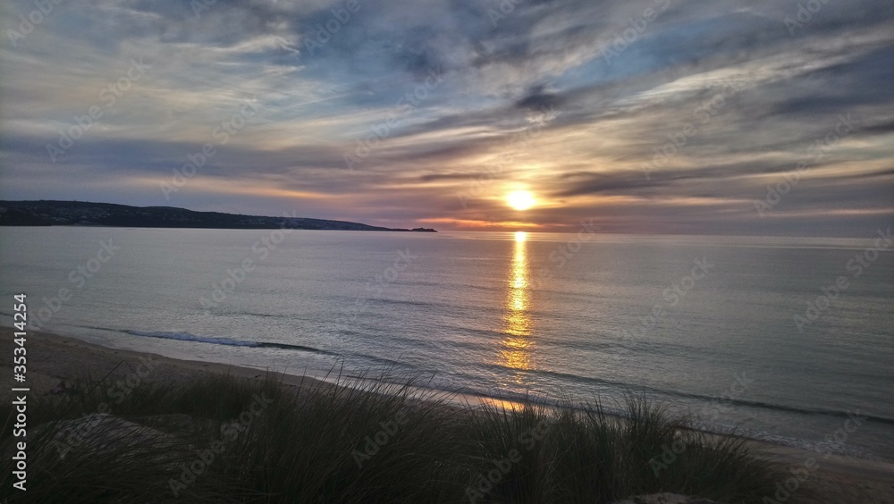 Obraz premium sunset over the sea