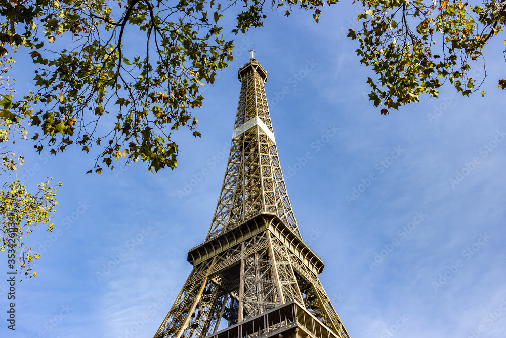 eiffel tower paris