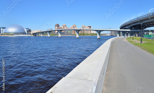 Embankment and Baltic Sea by day.