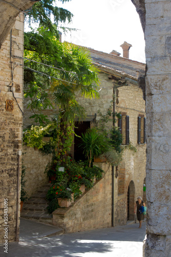 Fototapeta Naklejka Na Ścianę i Meble -  Street, old building, house, historic, Italy