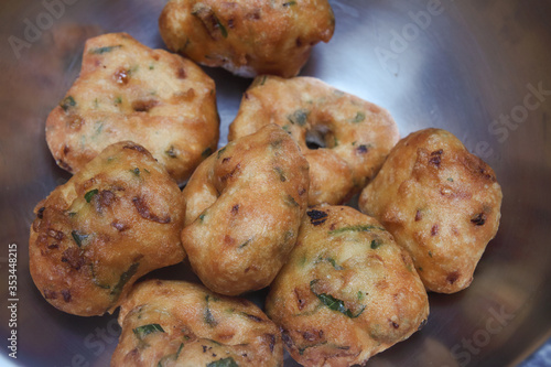 Indian tranditional snacks medhu vadai photo