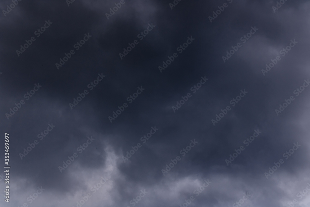 Obraz premium Lowering sky