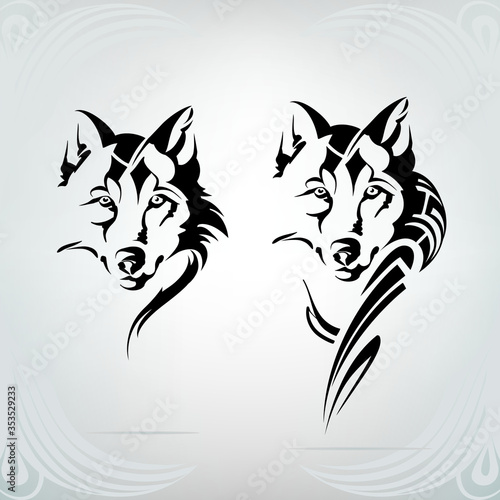 Silhouette of head of wolf