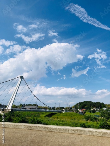 初夏の空の雲