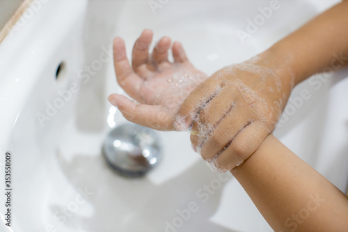  wrist washing