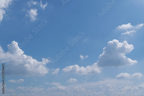 Fototapeta Naklejka Na Ścianę i Meble -  Beautiful cloudscape and blue sky background.
