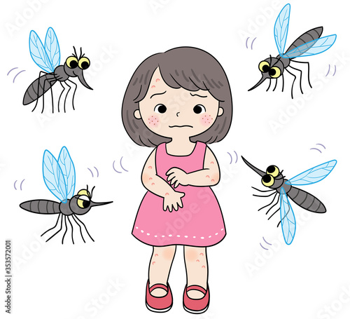 The girl was bitten by mosquitoes, the skin was swollen, itchy by hand, and there were mosquitoes around