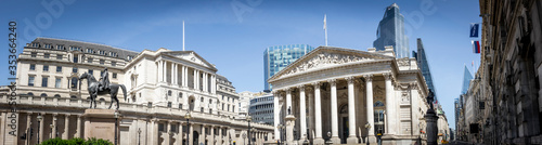 Photography LONDON- Panoramic view of the Bank of England and the Royal Exchange in the City of London