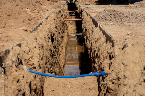 Drainage construction system - excavation water drain at construction site - construction site
