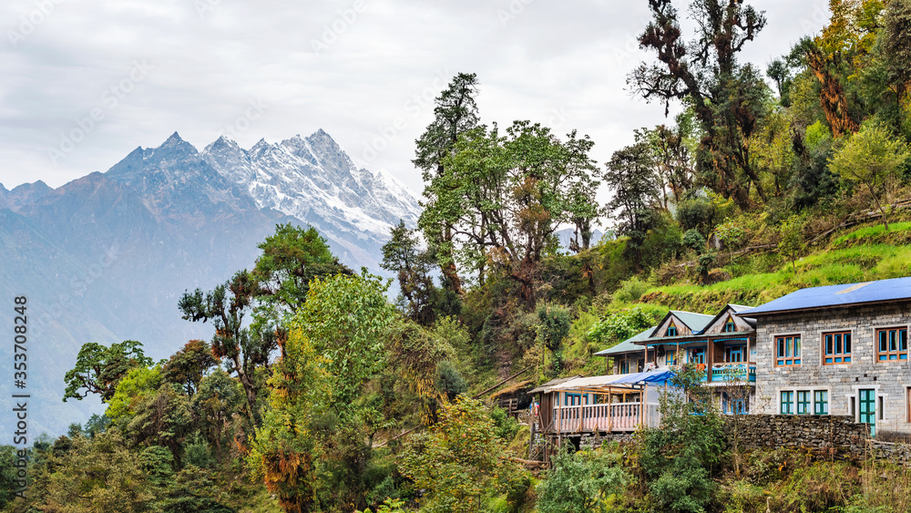 Himalayan mountains landscape on the trek to Paiya from Lukla, Nepal Himalayan mountains landscape on the trek to Paiya from Lukla, Nepal