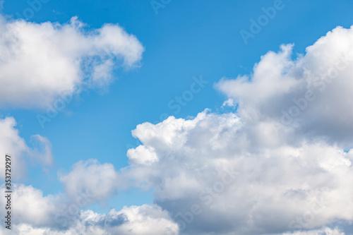 Fototapeta Naklejka Na Ścianę i Meble -  Beautiful clouds movement on the sky, white clouds background