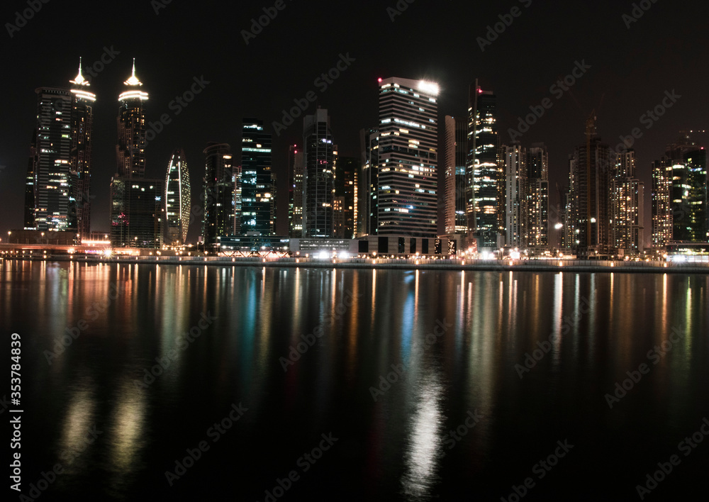 Obraz premium Business bay at night, Dubai