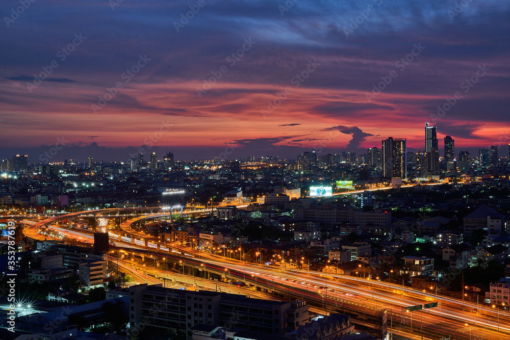 Fototapeta premium Beautiful sky in City View at evening&nbsp;Time&nbsp;Thailand